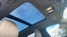 Volvo XC40 2.0 B4P Ultimate Dark 5dr Auto Petrol Estate